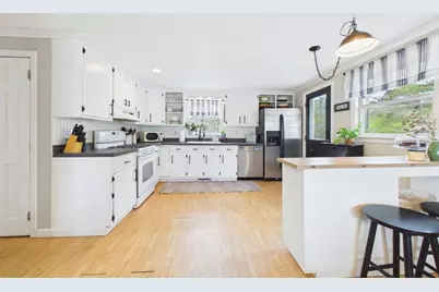 13 Albatross Ave, Wareham, MA 02538 - Photo 9