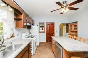 18 Central Ave, Seekonk, MA 02771 - Photo 25