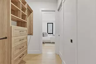 118 B St, Boston, MA 02127 - Photo 7