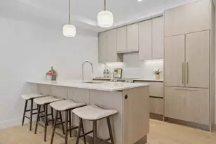 118 B St, Boston, MA 02127 - Photo 3
