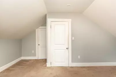 31 Bradford St, New Bedford, MA 02745 - Photo 19