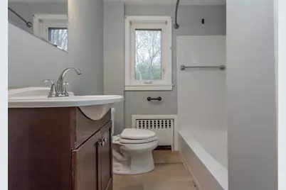 31 Bradford St, New Bedford, MA 02745 - Photo 15