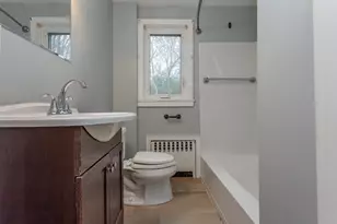 31 Bradford St, New Bedford, MA 02745 - Photo 15