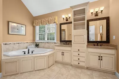 175 Pokanoket Path, Wrentham, MA 02093 - Photo 19