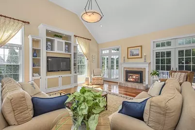 175 Pokanoket Path, Wrentham, MA 02093 - Photo 9