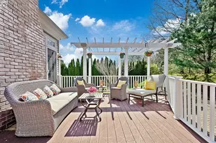 175 Pokanoket Path, Wrentham, MA 02093 - Photo 31