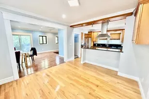 64 Robertson, Quincy, MA 02169 - Photo 3