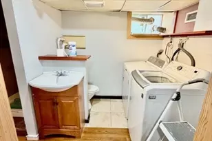 64 Robertson, Quincy, MA 02169 - Photo 37