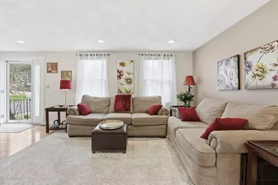 18 Trifiro Rd, Billerica, MA 01821 - Photo 7