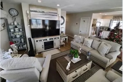 56 Humphrey Street #1, Swampscott, MA 01907 - Photo 5