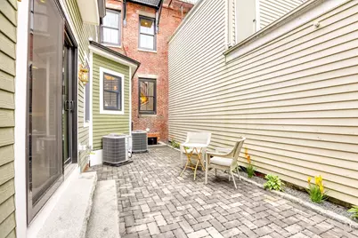 16 Chestnut Street, Boston, MA 02129 - Photo 11