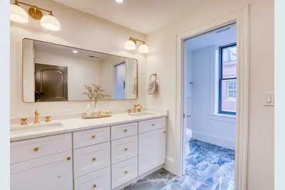 16 Chestnut Street, Boston, MA 02129 - Photo 25