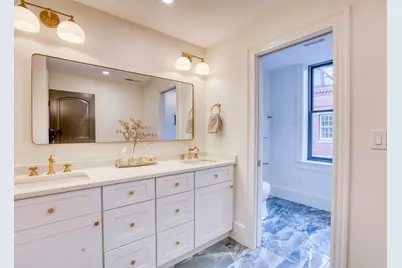 16 Chestnut Street, Boston, MA 02129 - Photo 27