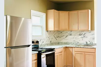 579 Bay St #1R, Taunton, MA 02780 - Photo 3