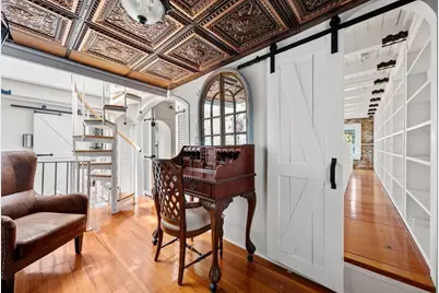 49 Grove St #Penthouse, Boston, MA 02114 - Photo 11