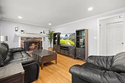 402-402A Holmes St, Halifax, MA 02338 - Photo 17