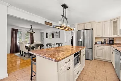 402-402A Holmes St, Halifax, MA 02338 - Photo 9