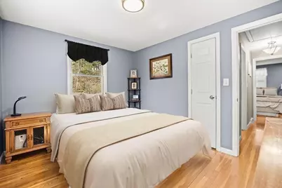 402-402A Holmes St, Halifax, MA 02338 - Photo 27