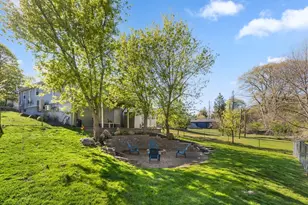 9 Williams St, Dudley, MA 01571 - Photo 25