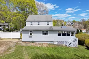 71 Holmes Ave, Weymouth, MA 02191 - Photo 5