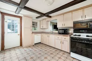 71 Holmes Ave, Weymouth, MA 02191 - Photo 17