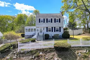 71 Holmes Ave, Weymouth, MA 02191 - Photo 1