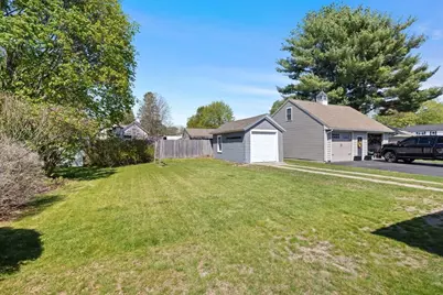 11 Marion St, Uxbridge, MA 01569 - Photo 25