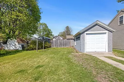 11 Marion St, Uxbridge, MA 01569 - Photo 27