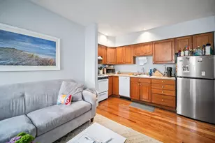 163 W 2nd St, Boston, MA 02127 - Photo 3
