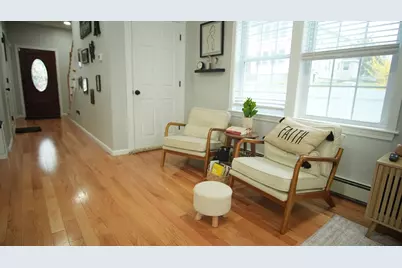 9 Hall St, Webster, MA 01570 - Photo 5