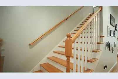 9 Hall St, Webster, MA 01570 - Photo 9