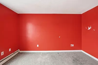 17 Bigelow St, Worcester, MA 01610 - Photo 13