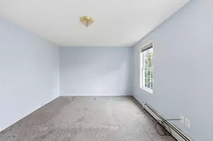 17 Bigelow St, Worcester, MA 01610 - Photo 9