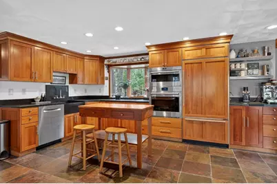 10 Davis Rd, Tyngsborough, MA 01879 - Photo 5