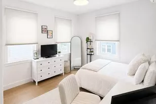 654 E Broadway, Boston, MA 02127 - Photo 3