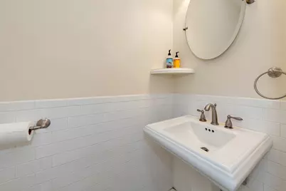 253 E St #1, Boston, MA 02127 - Photo 15