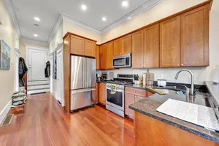 253 E St, Boston, MA 02127 - Photo 3