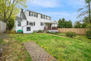 78 Garfield St, Marblehead, MA 01945 - Photo 9