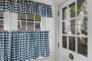 78 Garfield St, Marblehead, MA 01945 - Photo 23