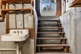 78 Garfield St, Marblehead, MA 01945 - Photo 35