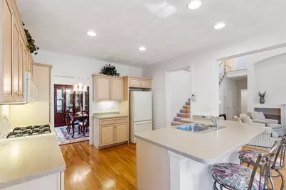 91 Emerald Ct #91, Tewksbury, MA 01876 - Photo 3