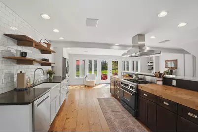 55 Concord St, Holliston, MA 01746 - Photo 3