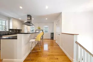 25 Clyde St, Somerville, MA 02145 - Photo 7