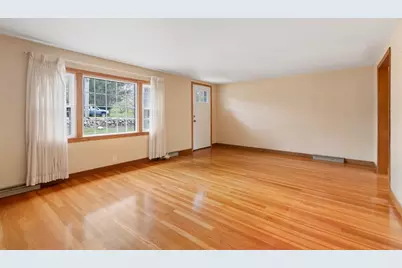 118 County St, Lakeville, MA 02347 - Photo 13