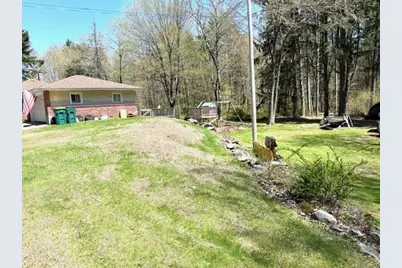 223 S Barre Rd, Barre, MA 01005 - Photo 5