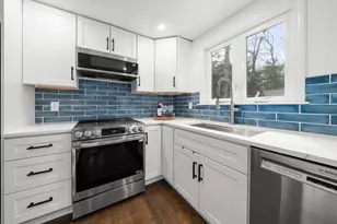 25 Moon Compass Ln, Sandwich, MA 02563 - Photo 11