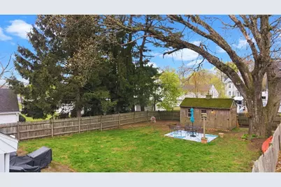 186 W Harvard St, Brockton, MA 02301 - Photo 17