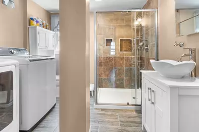 185 Eighteenth St, Lowell, MA 01850 - Photo 17
