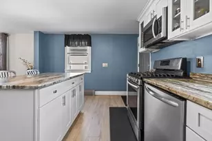185 18th St, Lowell, MA 01850 - Photo 7