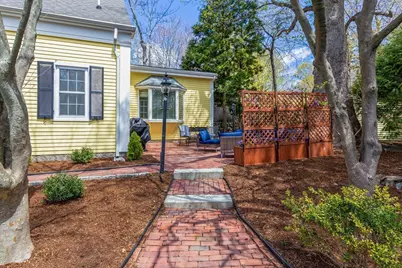 44 Russell St, Plymouth, MA 02360 - Photo 7